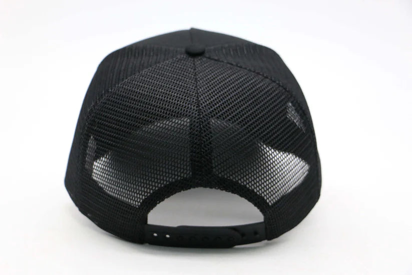 NEW HOLLAND trucker keps